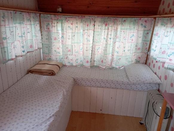 Caravanas Y Habitaciones Para Relajarse Sax Eksteriør billede