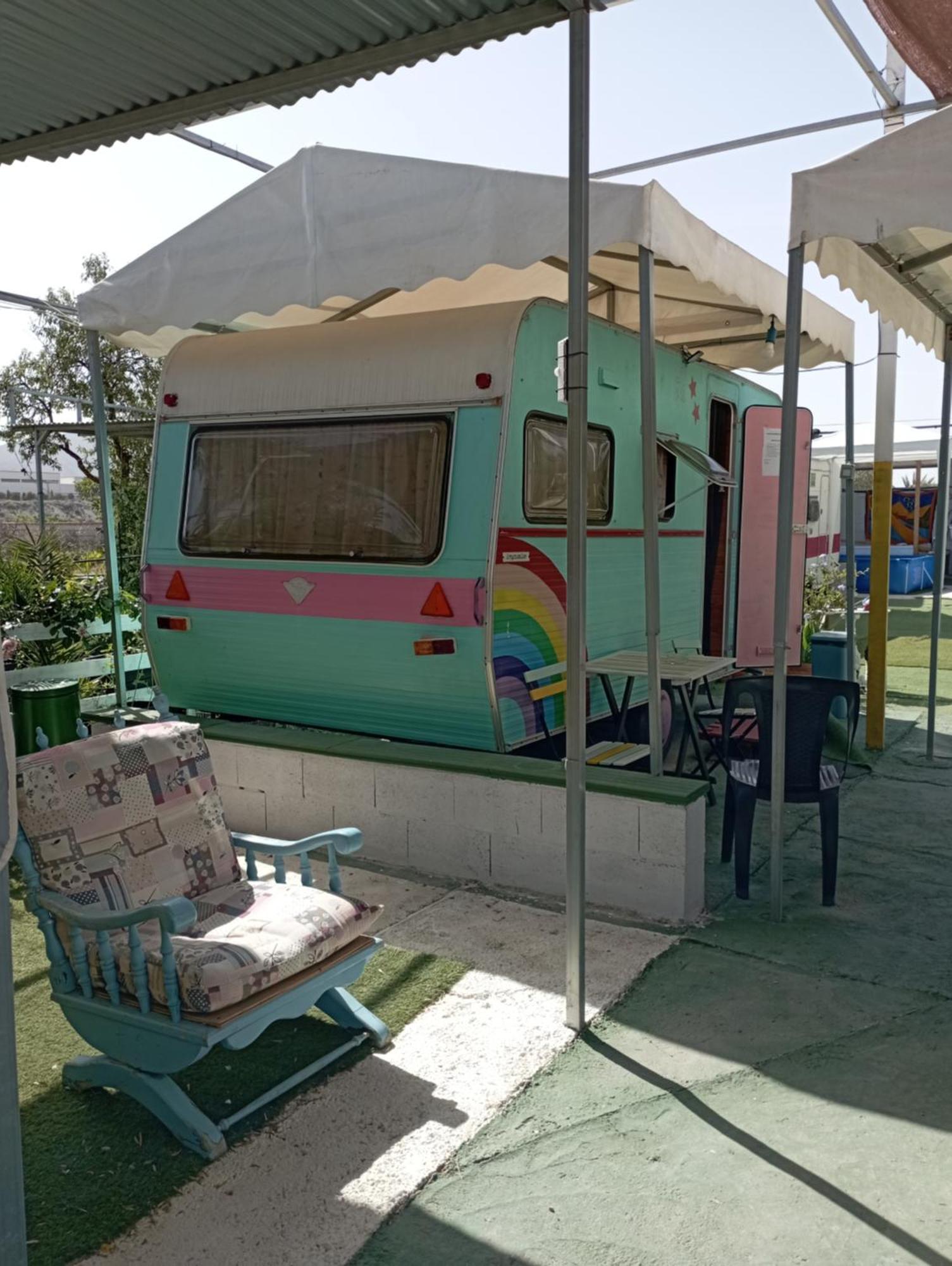 Caravanas Y Habitaciones Para Relajarse Sax Eksteriør billede